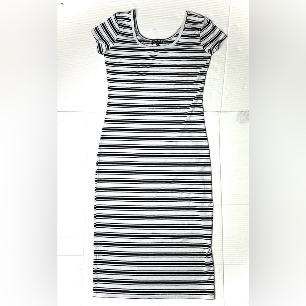 Poof New York Women's Medium M Black White Dress Striped Midi Short‎ Sleeve